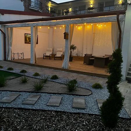 וובה Golden Residence מראה חיצוני תמונה